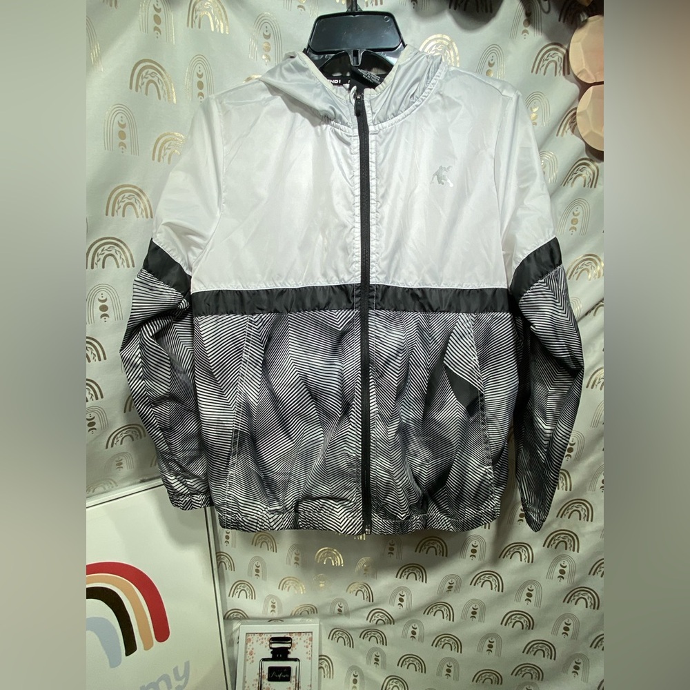 And1 Kids Jacket in White and Black